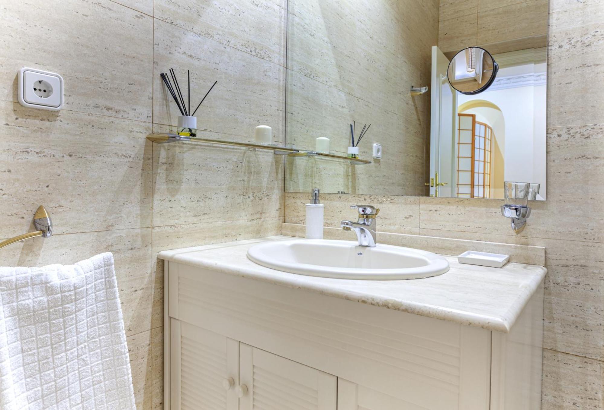 Apartamento Prado En Madrid Kültér fotó